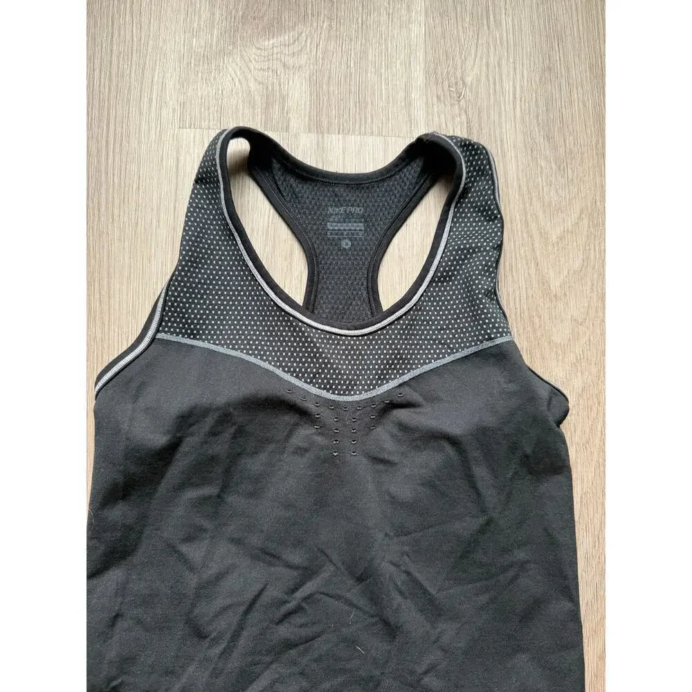 Nike excellent black